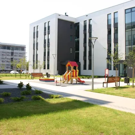 Apartament Zielony アパート コニン